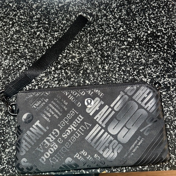 Lululemon wristlet pouch - Picture 1 of 4